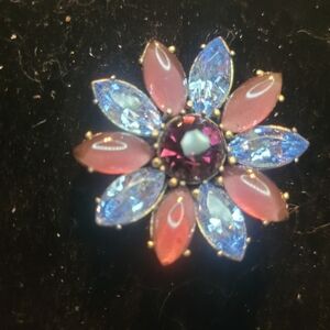 Vintage Elegant Floral Brooch with Pink and Blue Accents